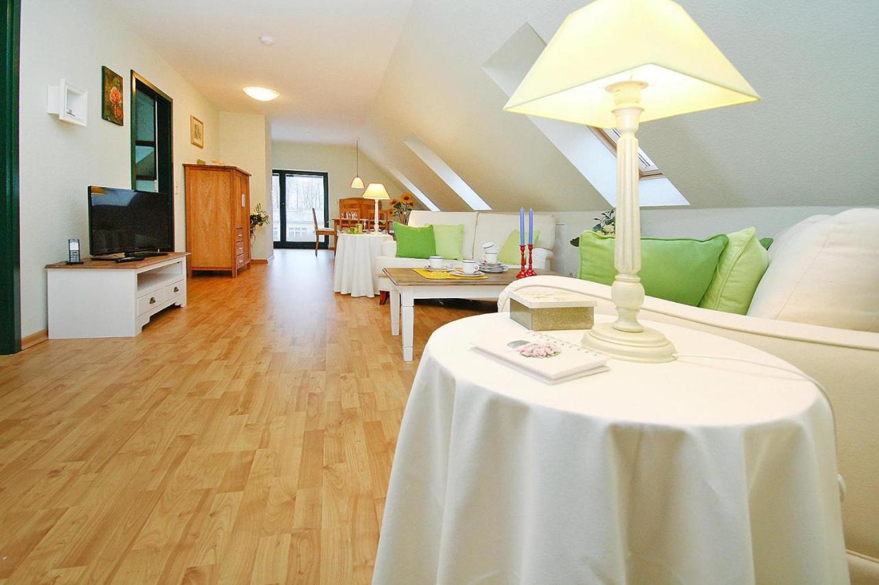 Ferienhaus Seeadler Am Duemmer See In Duemmer Εξωτερικό φωτογραφία